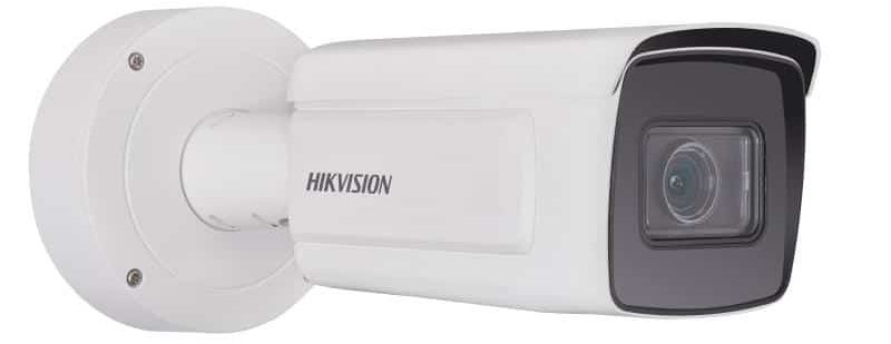 Camera Hikvision DS-2CD7A26G0/P-IZS là giải pháp chuyên nghiệp cho nhận diện biển số xe với zoom quang học 4x
