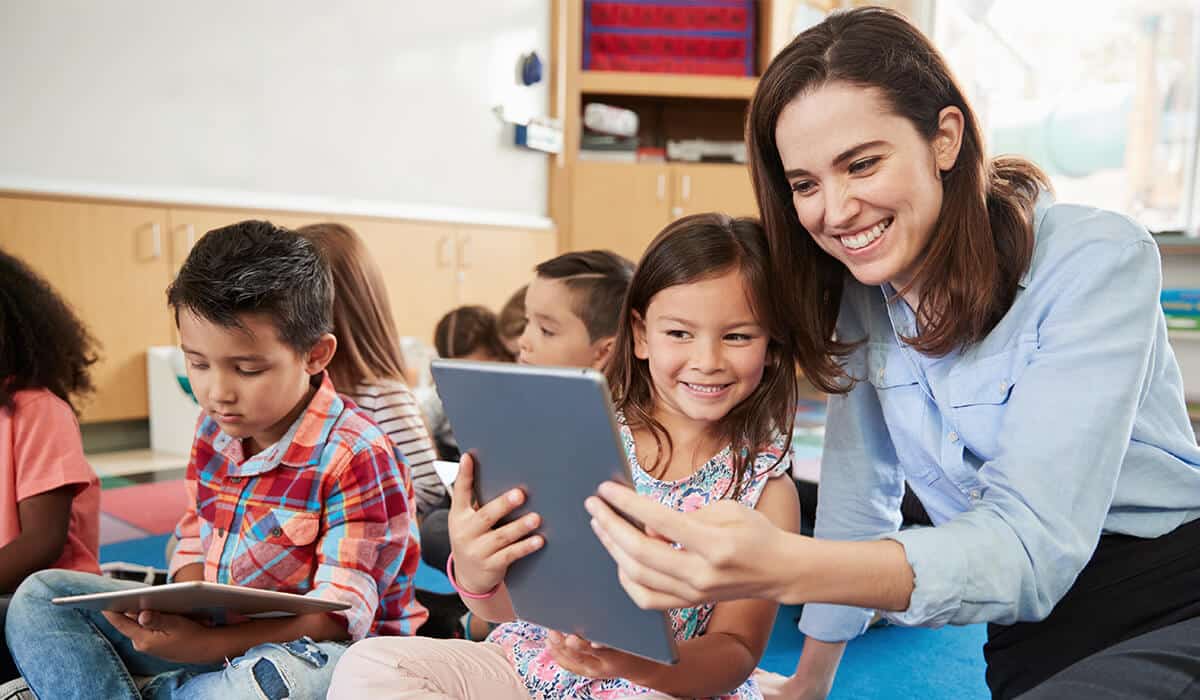 WAX610D nâng cao dung lượng mạng với tốc độ WiFi 3Gbps và cổng Ethernet multi-gigabit 2.5GbE