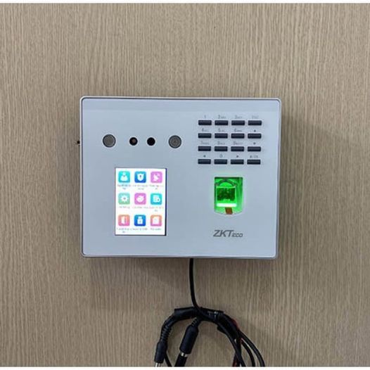 Máy chấm công thanh lý