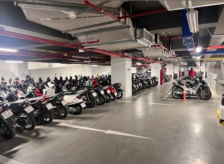Bãi xe nội bộ